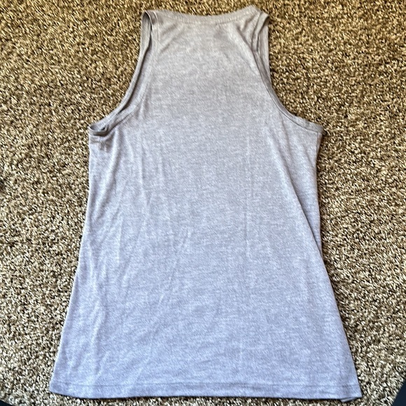 Nike work out tank - Picture 2 of 4